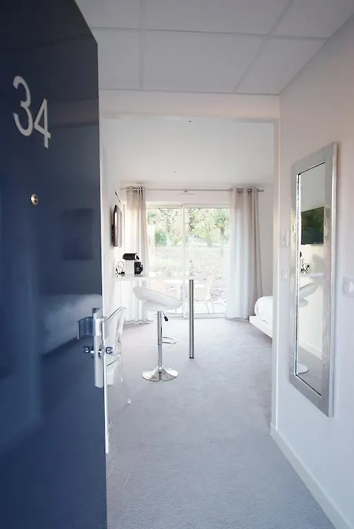 Le Privilege Châteaubourg Hotel